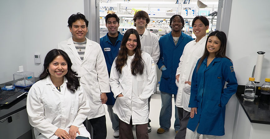 UC Merced students in lab setting