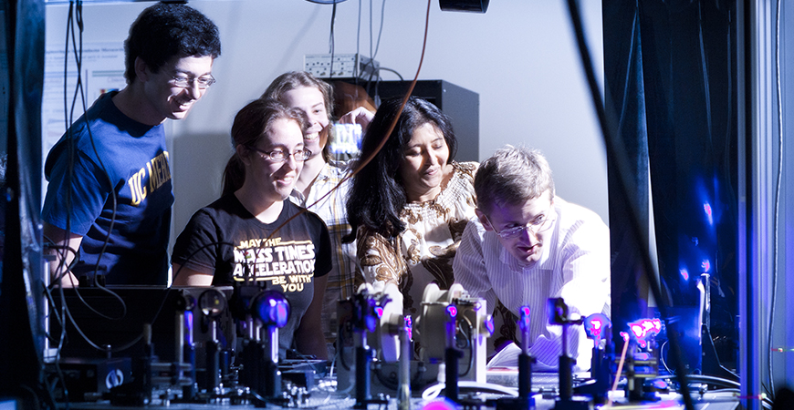 Physics faculty and students 